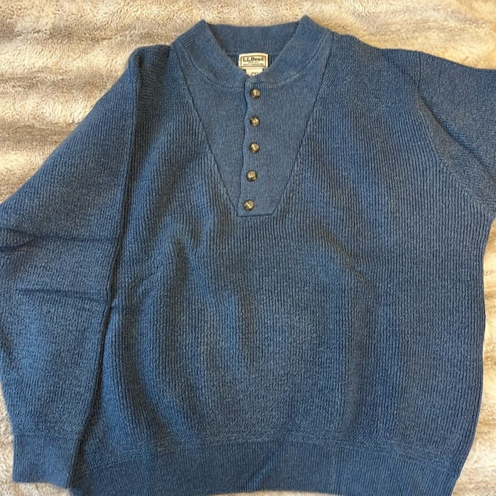 Vintage Blue LL Bean Men’s Crewneck